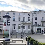 Apartment Warnemünde 11 *